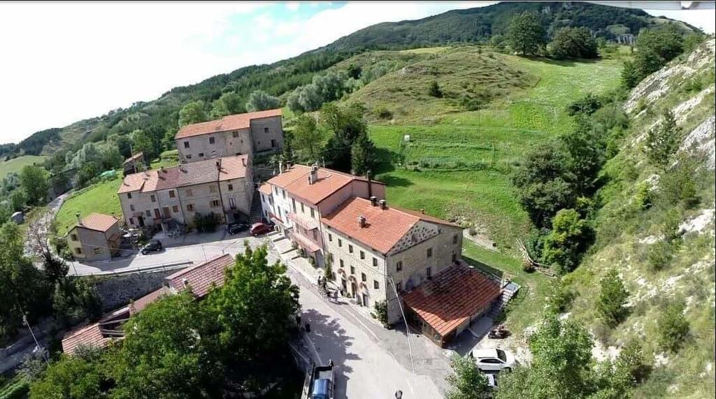 Locanda Di Federico Balze Bagian luar foto